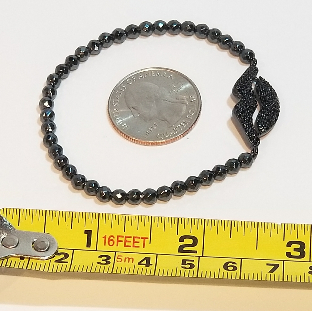 NEW Lip Black CZ Pave Hematite Stretch Bracelet - Picture 7 of 7
